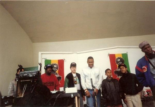 l 7386ae377eaf48f2b52246a89b9eeed4 The Kenny Parker Show