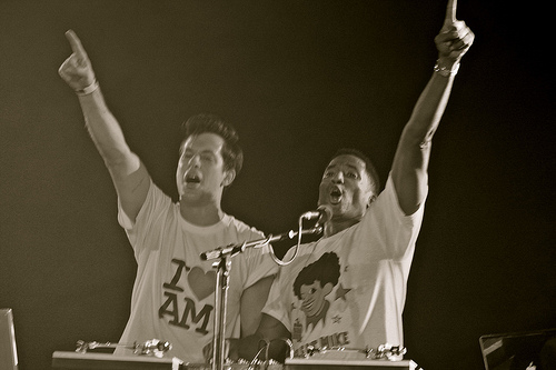 3880505766 aa72767ca6 Mark Ronson Feat. Q Tip   Bang Bang Bang