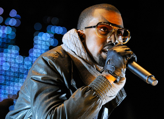 kanye west dwele power Kanye West Feat. Dwele   Power