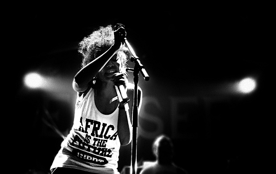nneka1 nneka1 Nneka Feat. Nas Heartbeat (Remix)